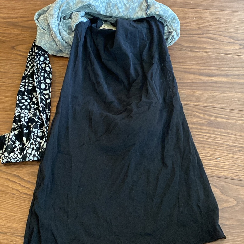 Small Fuzzi Long Sleeve Textured Turtleneck - Picture 5 of 7